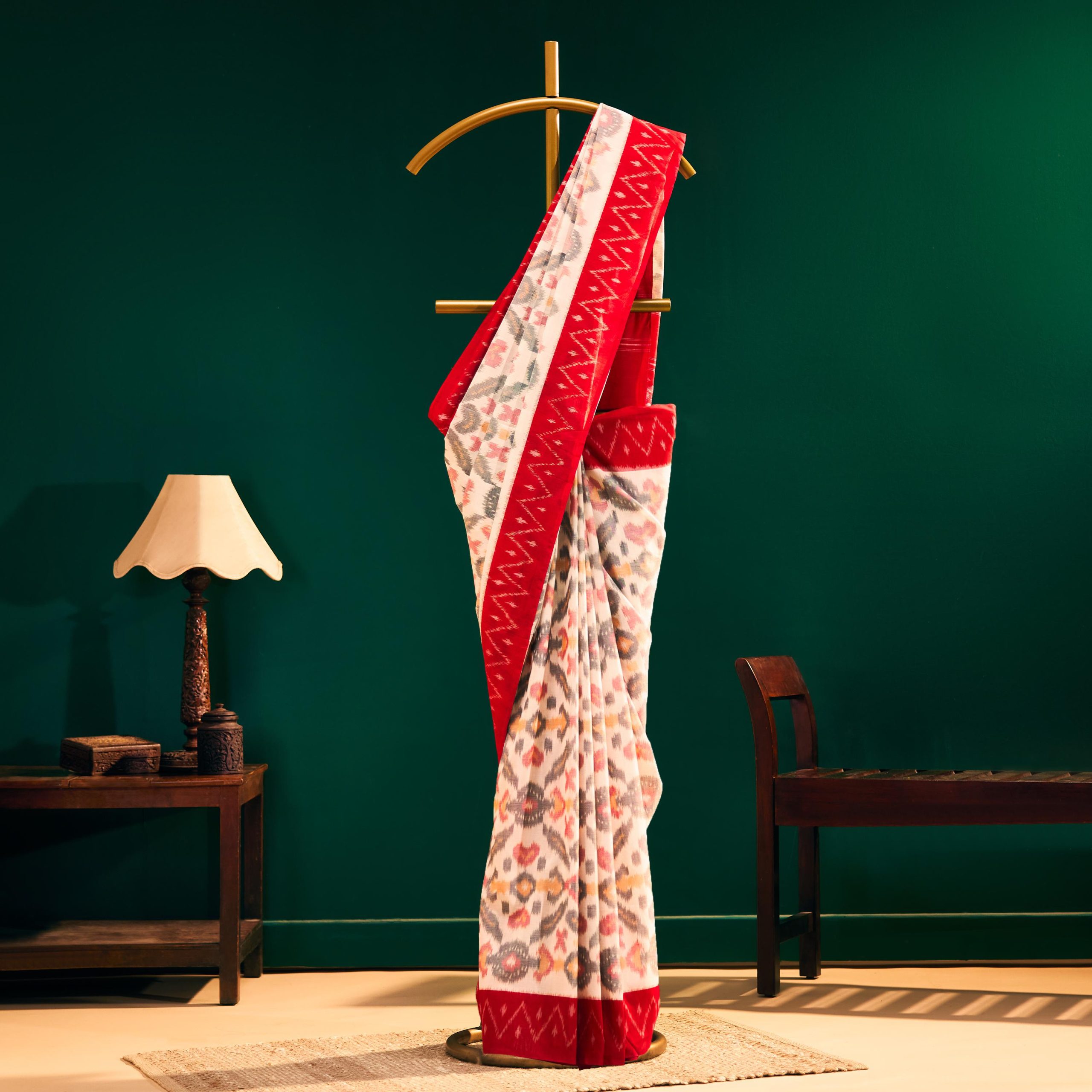 Ivory Red Pochampally Ikat Cotton Handloom Saree - Image 3