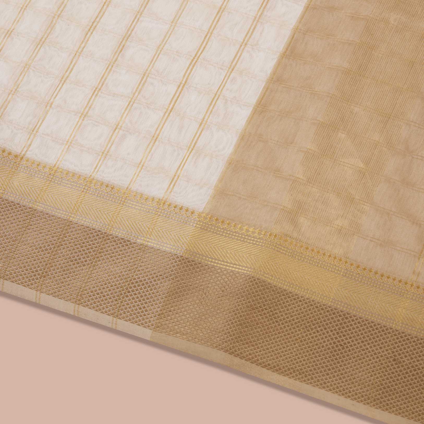 Ivory Handloom Maheshwari Silk Saree - Image 3