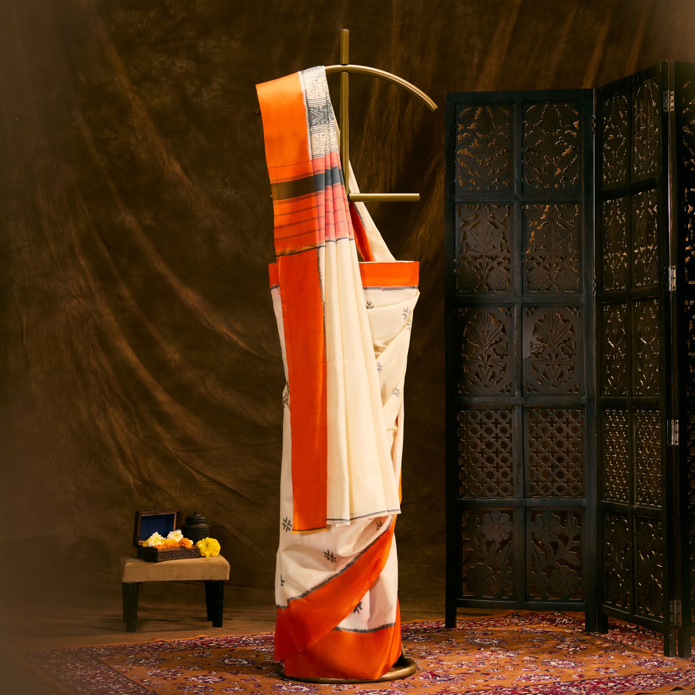 Ivory & Orange Silk Rajkot Patola Saree - Image 2